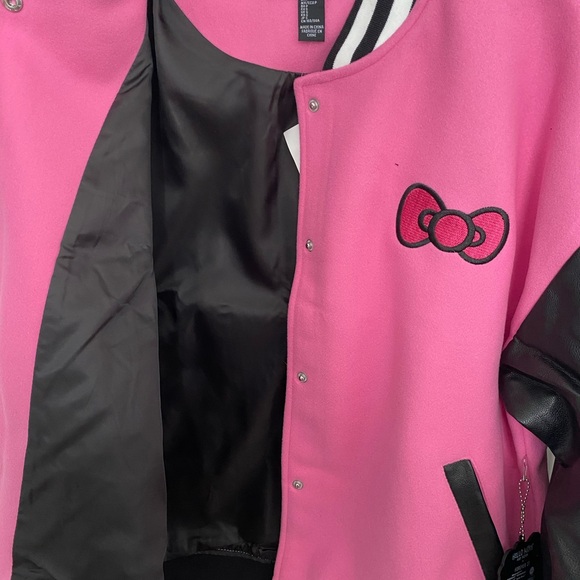 Forever 21 Hello Kitty and Friends Pink Varsity Letterman Jacket Sz Small NWT - Picture 5 of 9